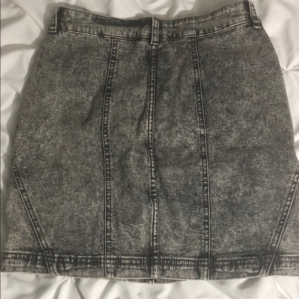 Jean Skirt - Picture 2 of 2